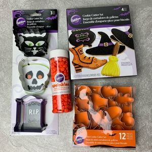 Set of 3 — Wilton Halloween 19 Cookie Cutters Large + Mini w/ Pumpkin Sprinkles